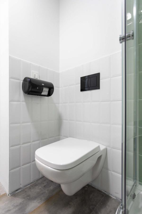 זאגרב Kvaternik Square Rooms מראה חיצוני תמונה