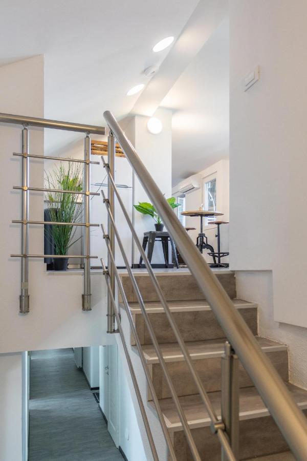זאגרב Kvaternik Square Rooms מראה חיצוני תמונה