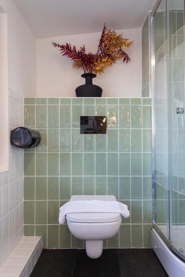 זאגרב Kvaternik Square Rooms מראה חיצוני תמונה
