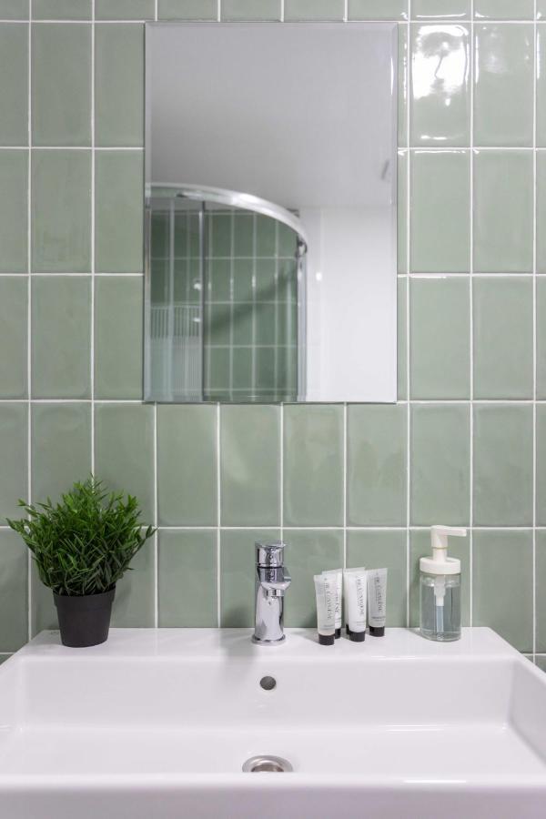 זאגרב Kvaternik Square Rooms מראה חיצוני תמונה